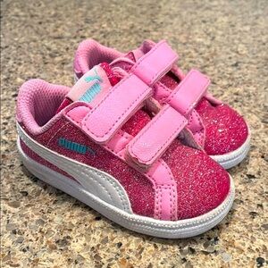 Girls 4C Puma Velcro Sparkly Pink Sneakers